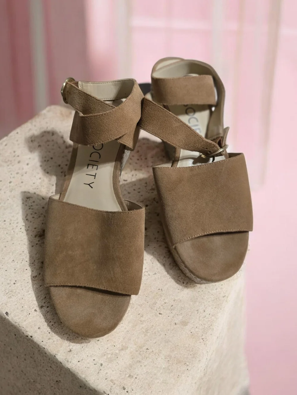 Sole Society  Tan Suede Platform Sandal Size 7 1/2 WORN ONCE!